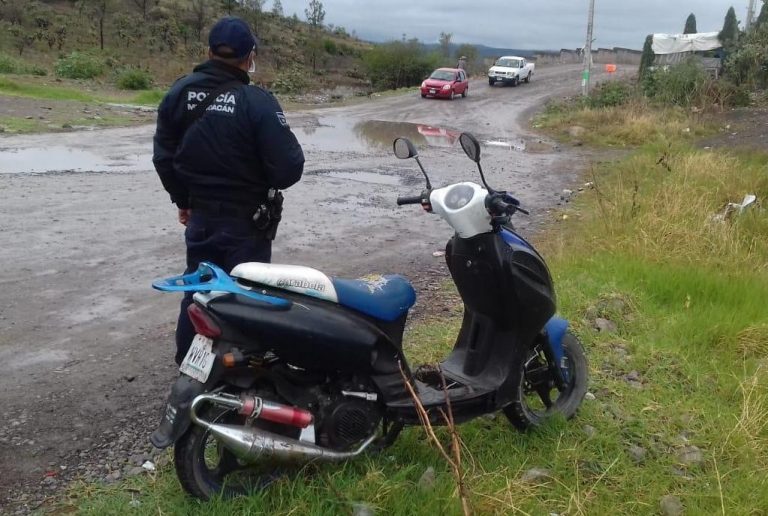 Localiza SSP  motocicleta con reporte de robo, en Tarímbaro