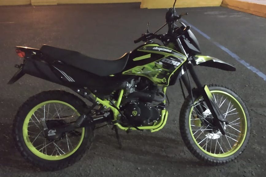 Asegura SSP motocicleta con reporte de robo, en Zamora