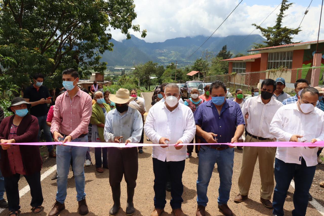 ENTREGA JESÚS MORA REHABILITACIÓN DE CAMINO