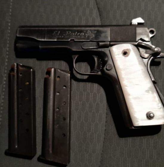 En Uruapan, detiene SSP a dos personas en posesión de arma de fuego y vehículo