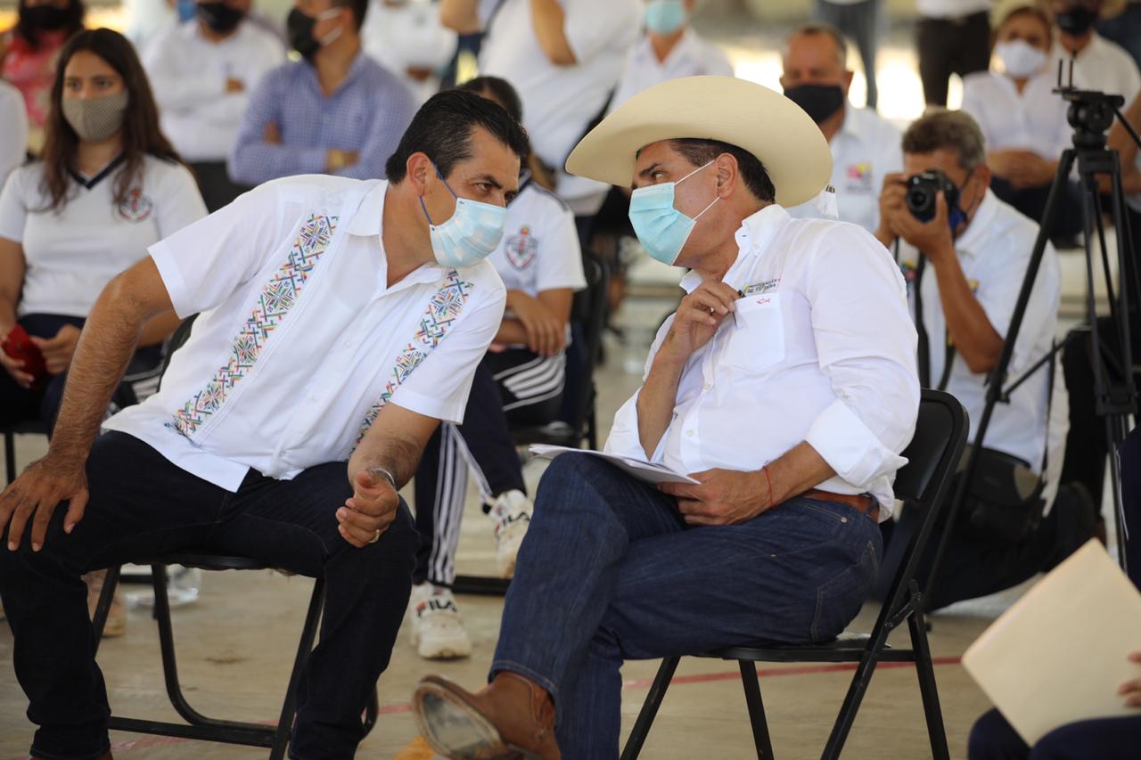 Educación, columna vertebral del cambio social: Silvano Aureoles