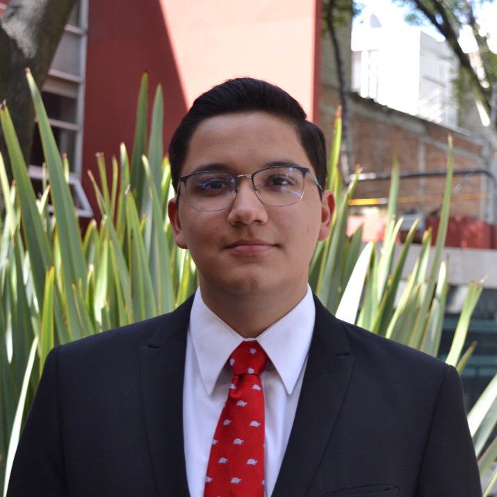 Pablo Sergio Ávila López fue galardonado con el Premio Michoacano de la Juventud 2020