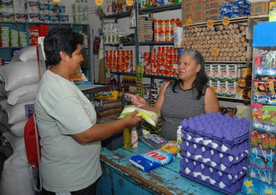 Emite Gobierno de Zitácuaro, licencias SARE para medianas y pequeñas empresas
