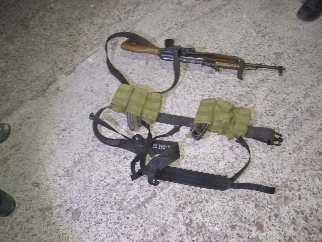 Detienen SSP y FGE a dos en posesión de un arma e implicados en agresión registrada en Hidalgo