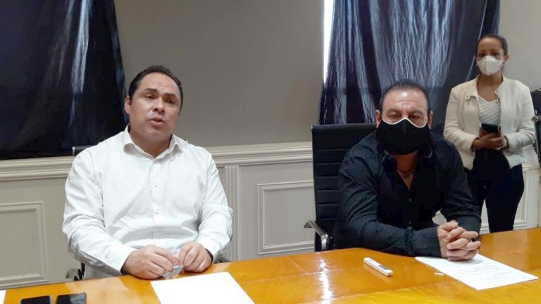 No es requisito obligatorio que contribuyentes lleven la escritura para obtener una licencia: Tesorero Municipal