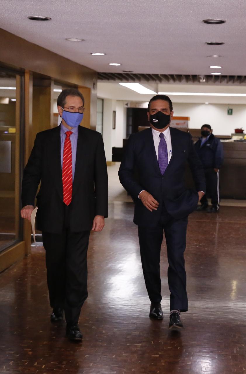 Sostiene Gobernador encuentro con SEP para resolver conflicto educativo