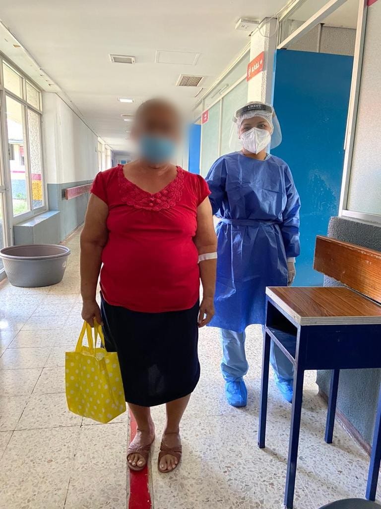 Superan COVID-19, dos mujeres en Hospital de Lázaro Cárdenas