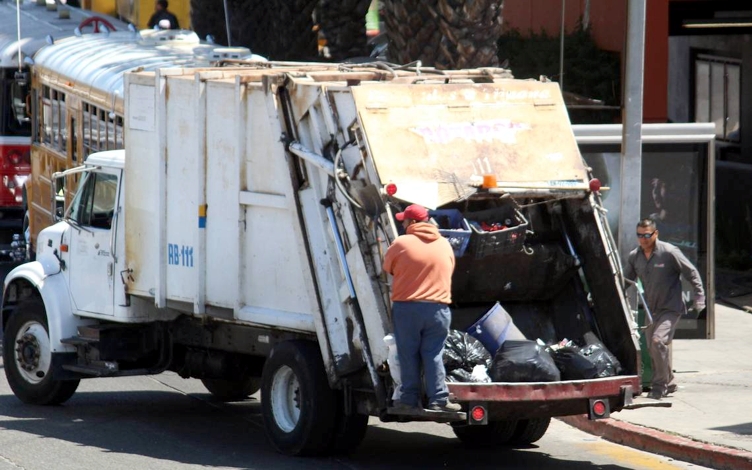 Servicios Públicos Municipales pide a ciudadanos ser cuidadosos en el manejo de residuos de personas con COVID-19 al momento de tirar la basura