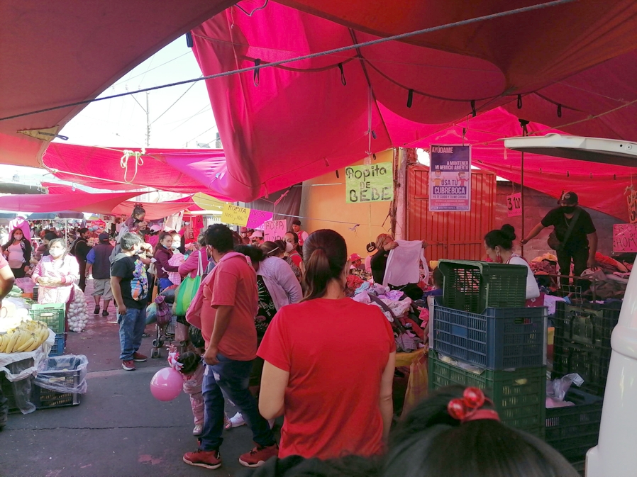 Solo el 60 por ciento de comerciantes del tianguis de los jueves se instalaron sobre la calle Guadalupe Victoria