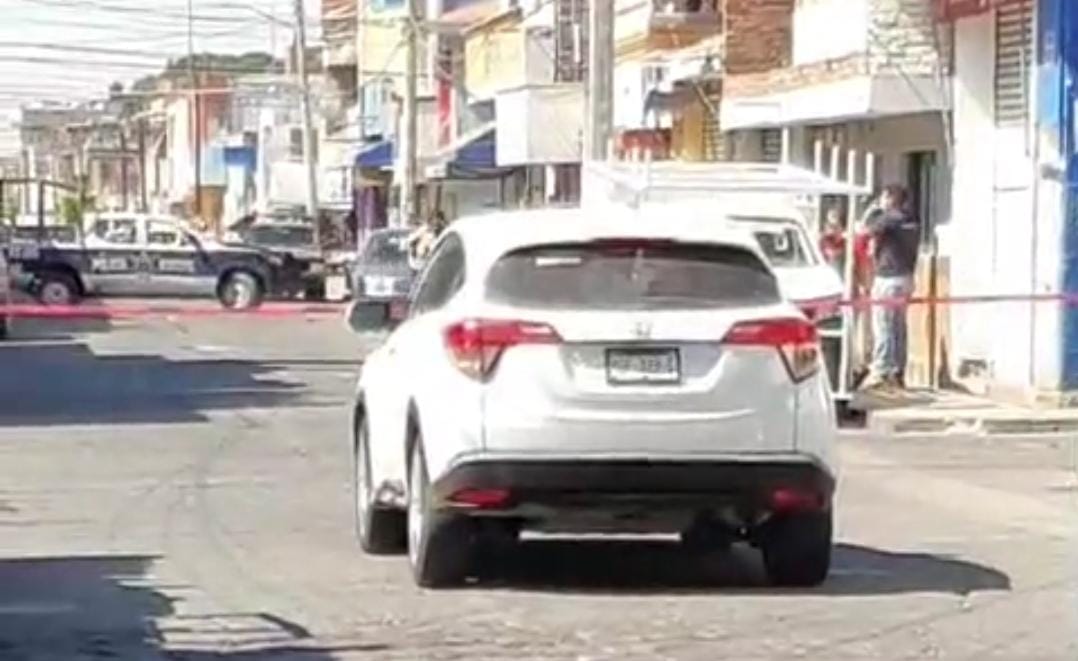 A balazos matan al conductor de una camioneta