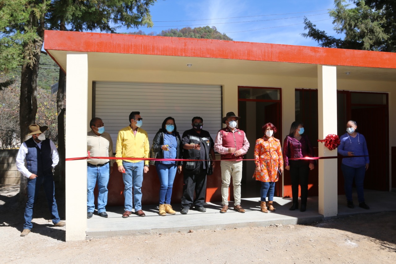 José Luis Téllez inauguró aula comedor en la Escuela Primaria Urbana Federal, Miguel Hidalgo en la comunidad de San Bartolo