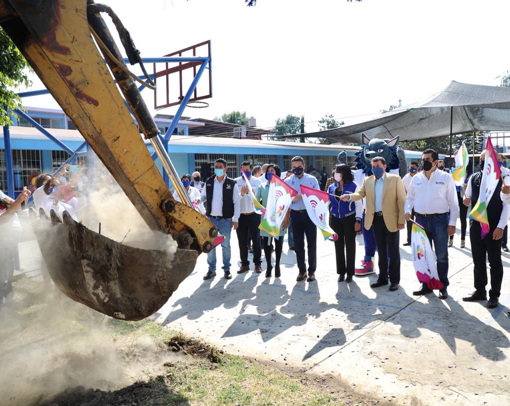 Fortalecen infraestructura del COBAEM en Uruapan con nueva techumbre