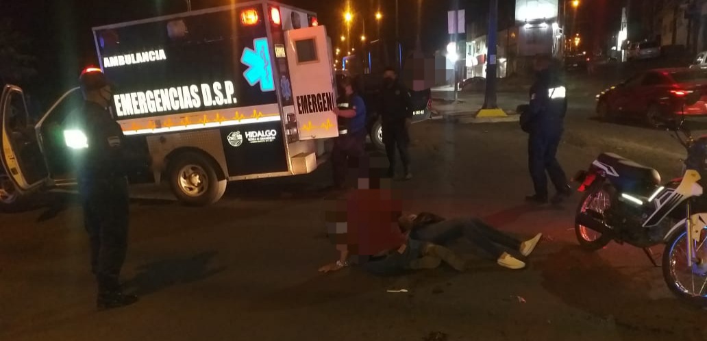 Dos personas resultaron lesionadas al sufrir accidente en la Av. Morelos