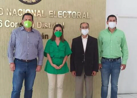 Iraida Catalina Quiroz Montes se registra ante el INE a la Diputación Federal por el PVEM