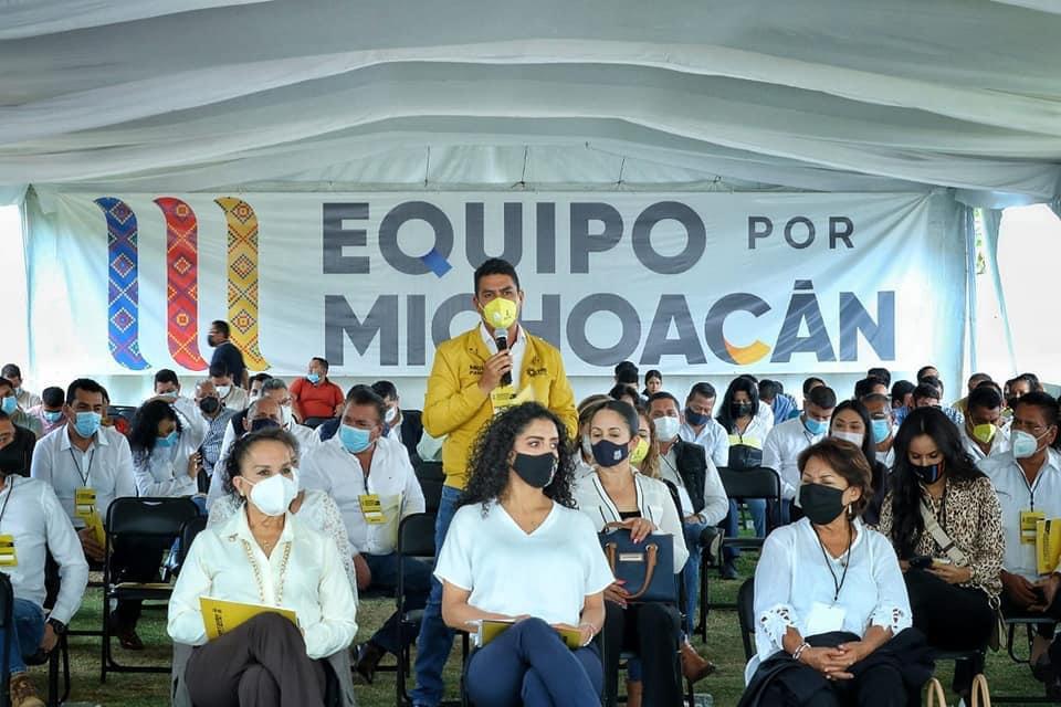 Vamos juntos y de la mano para refrendar la gubernatura y seguir en el desarrollo: Víctor Manríquez