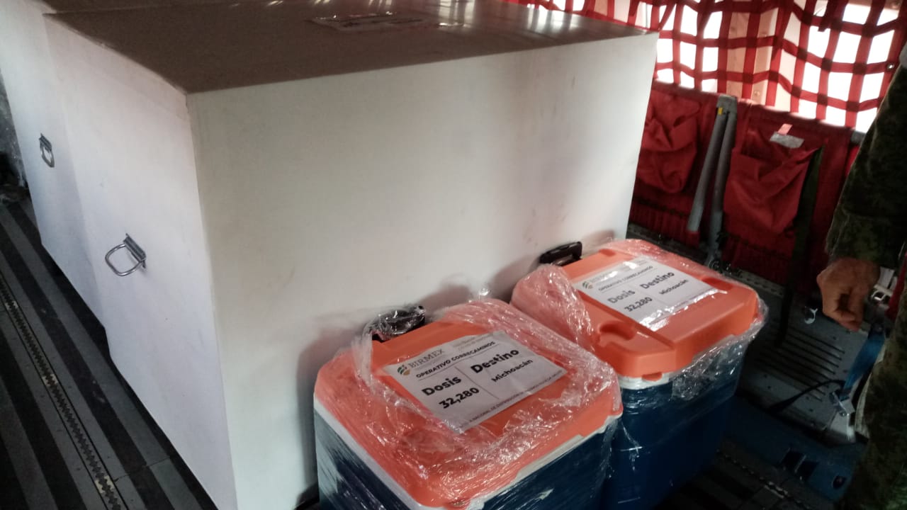 Valida Federación aplicación de vacuna Sinovac enviada a Michoacán