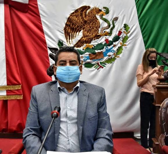 Gasolina repercute en incremento de la canasta básica: Ángel Custodio.