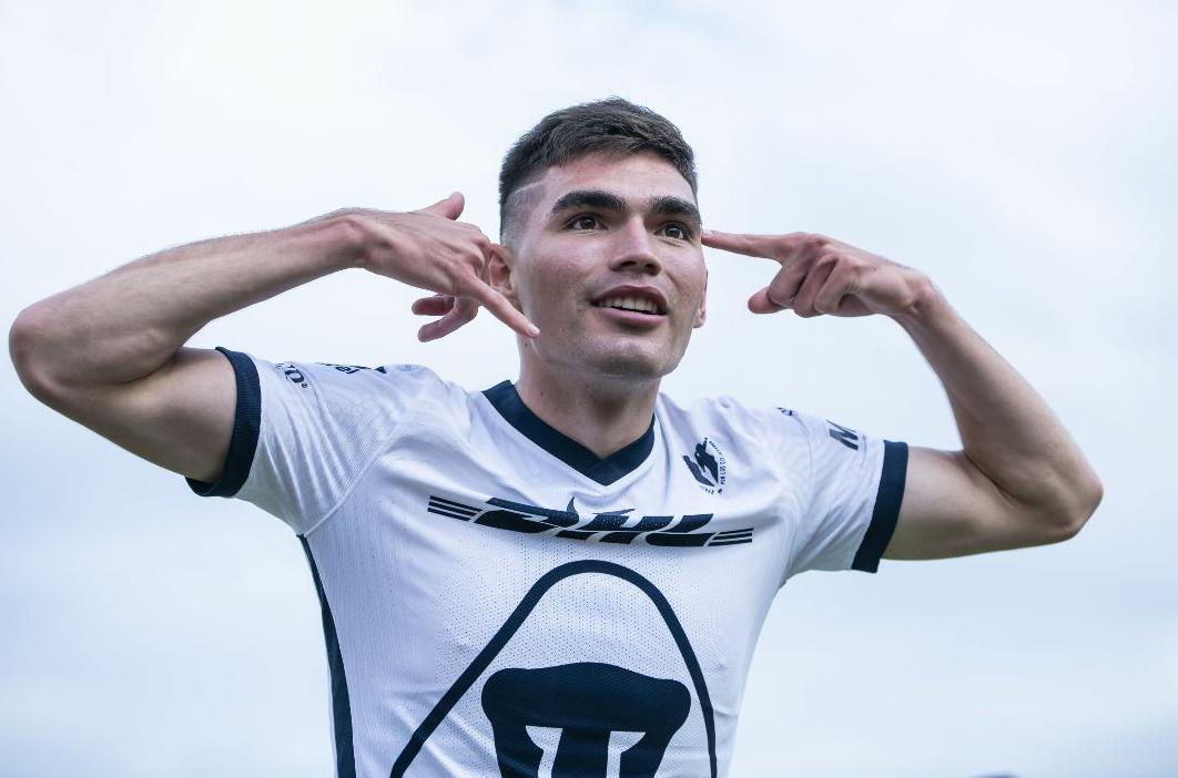 Johan Vásquez futbolista del Pumas acepta que ha recibido ofertas de equipos europeos