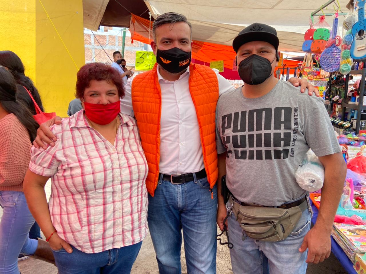 Los comerciantes del tianguis representan cientos de familias, que merecen ser dignificadas: Bladimir Ponce