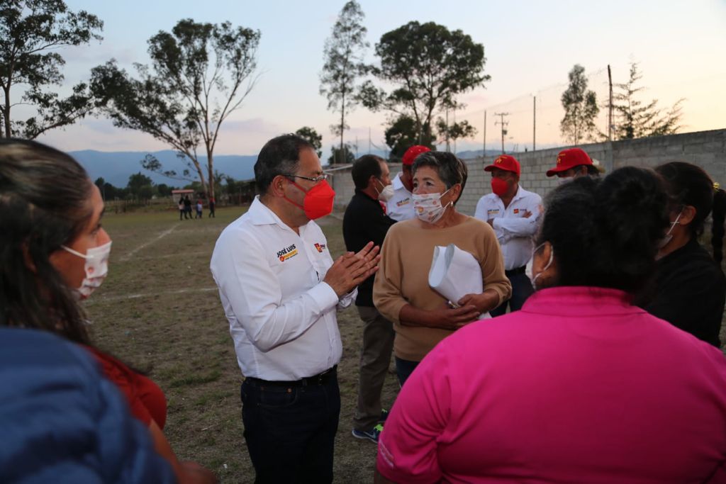 Somos un equipo que camina escuchando a la gente con el corazón, llevando propuestas a cada rincón de nuestro municipio: José Luis Téllez