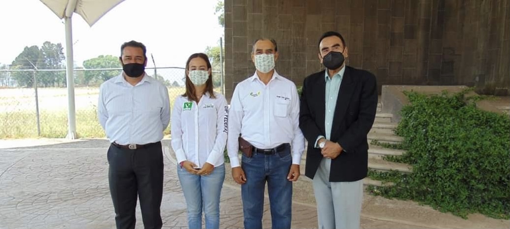 Sergio Solís Suárez e Iraida Quiroz hacen campaña juntos