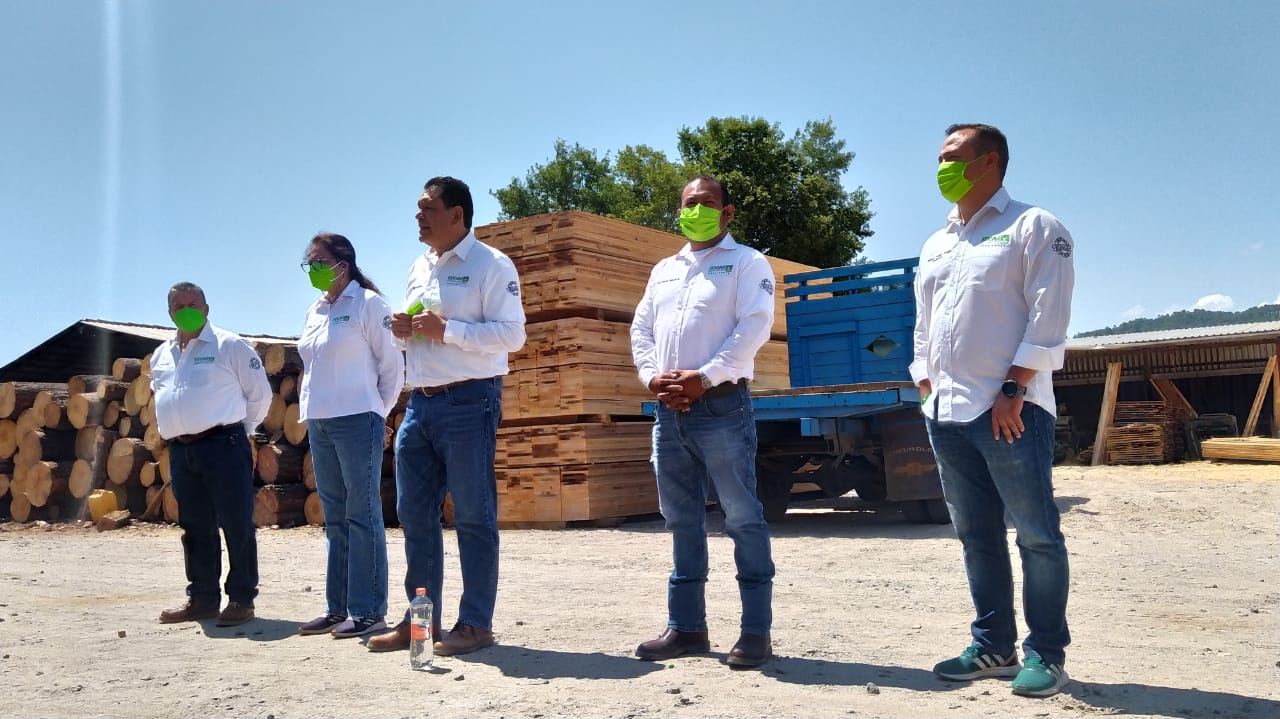 Colaboración total con jefes y jefas de tenencia, afirma candidato Edgar González