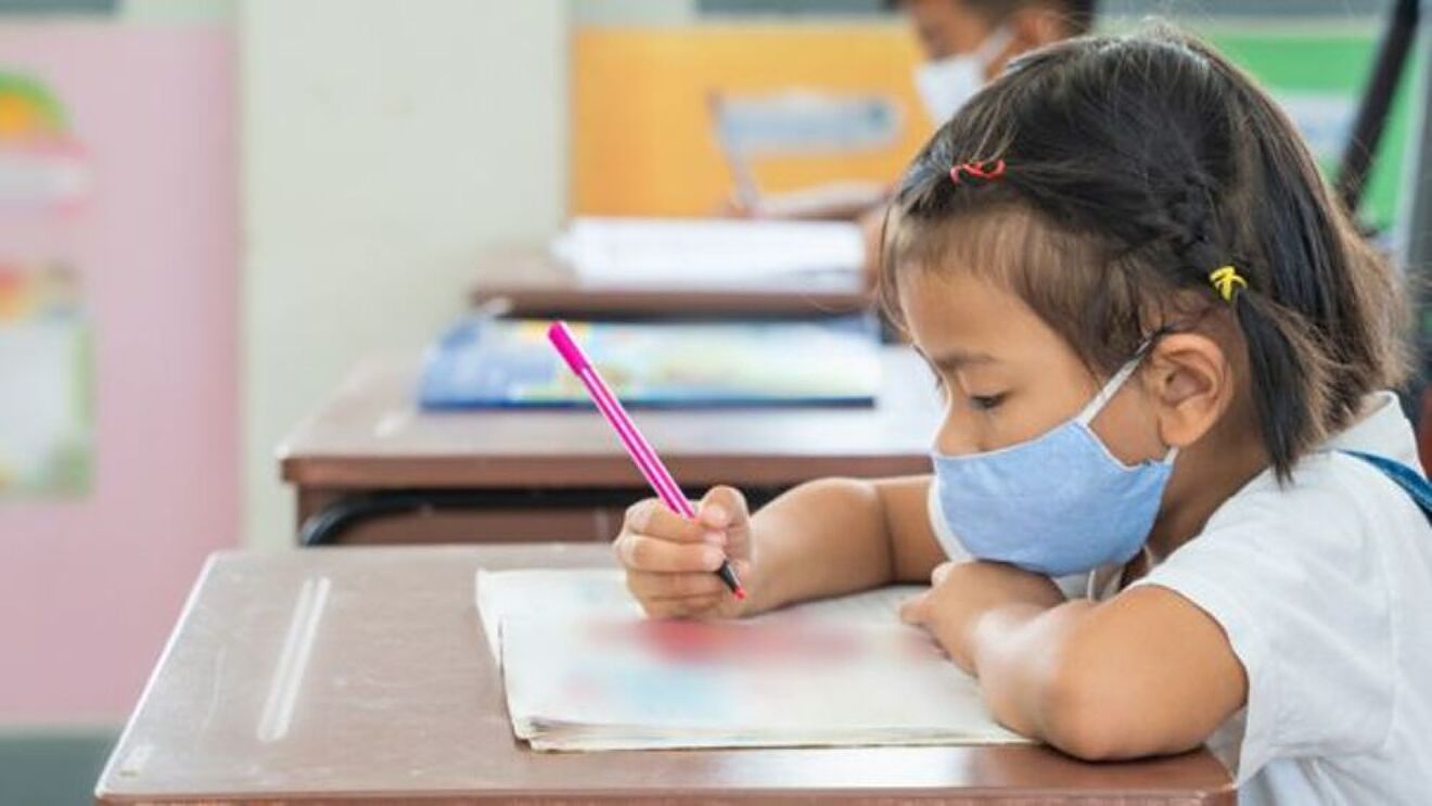 Si se mantiene el estado en bandera verde, sería posible el regreso a las aulas en el inicio del ciclo escolar 2021-2022