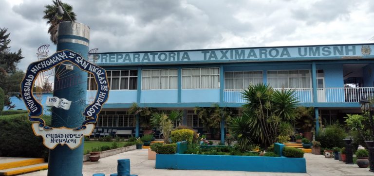 En Prepa Taximaroa… Comunidad estudiantil, la beneficiada con la actualización de planes y programas de estudio