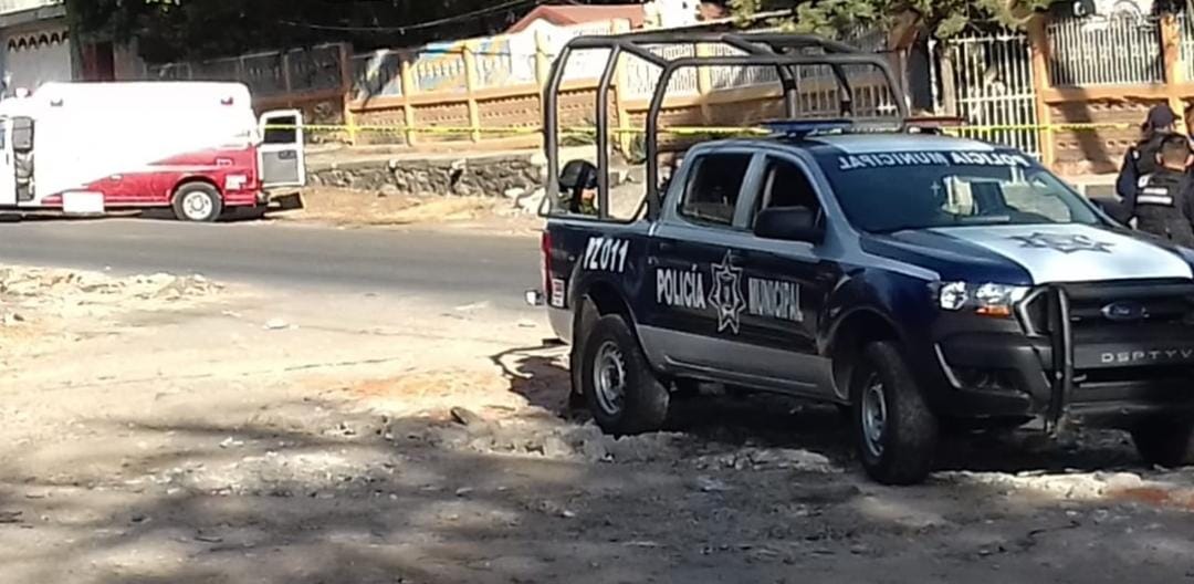 Un jinete perdió la vida al golpearse la cabeza; al caer de su caballo