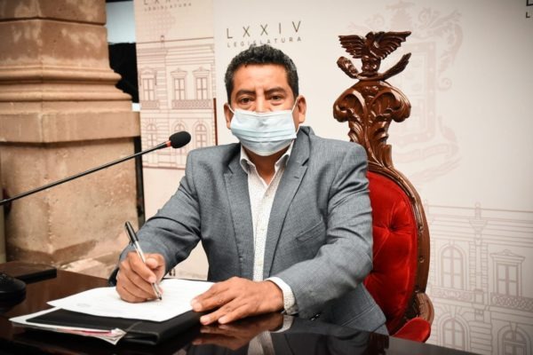 Demanda Ángel Custodio frenar incrementos en productos de canasta básica y servicios