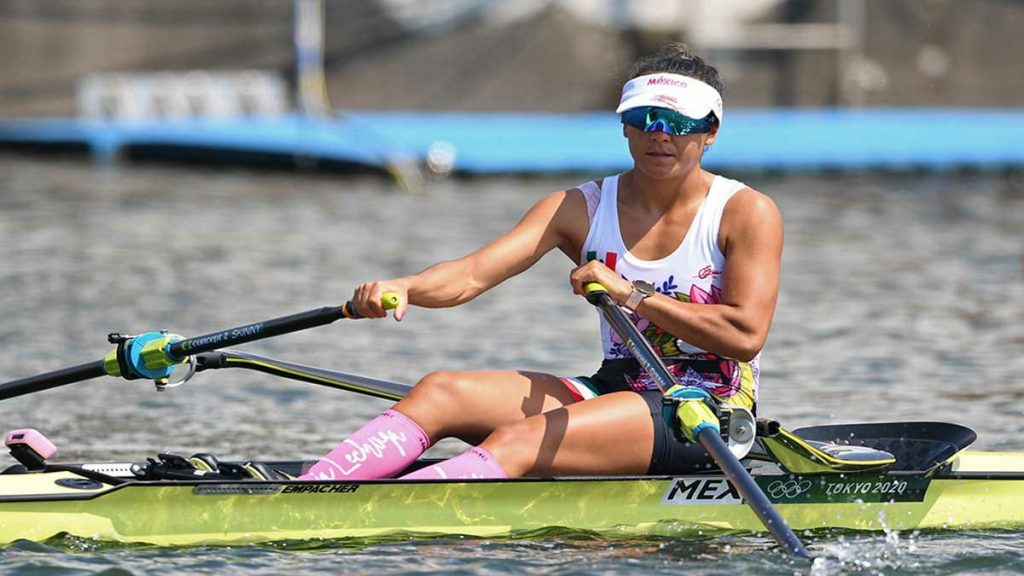 La mexicana Kenia Lechuga avanzó a la final C del skiff ...