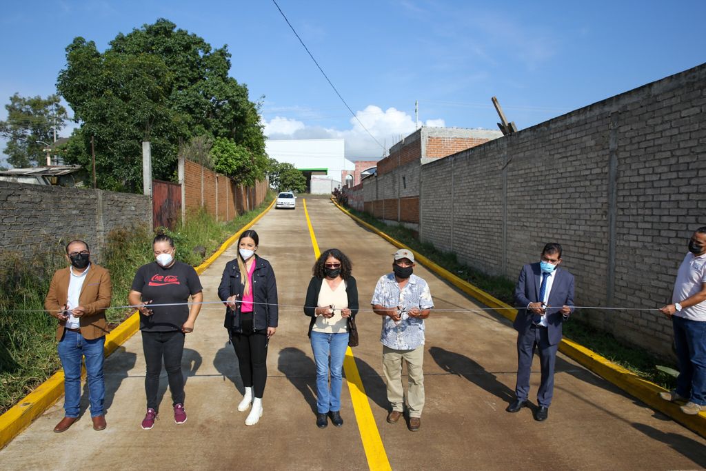 Entrega gobierno estatal obras en tres colonias de Morelia
