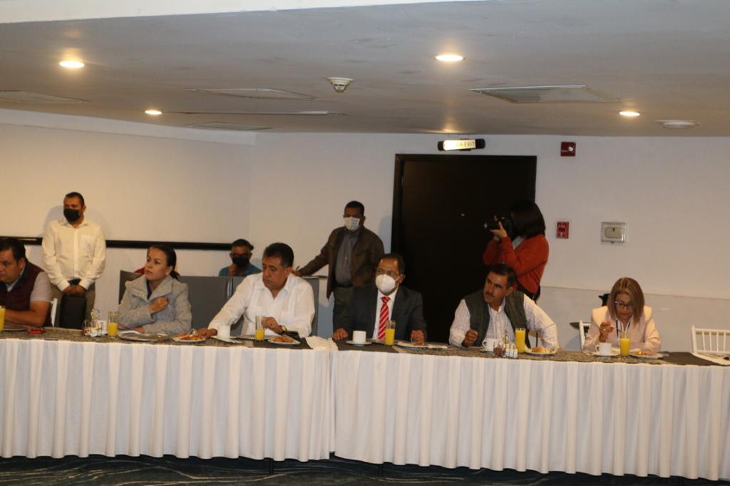 José Luis Téllez asistió a la reunión de trabajo convocada por el Gobernador de Michoacán electo, Alfredo Ramírez Bedolla