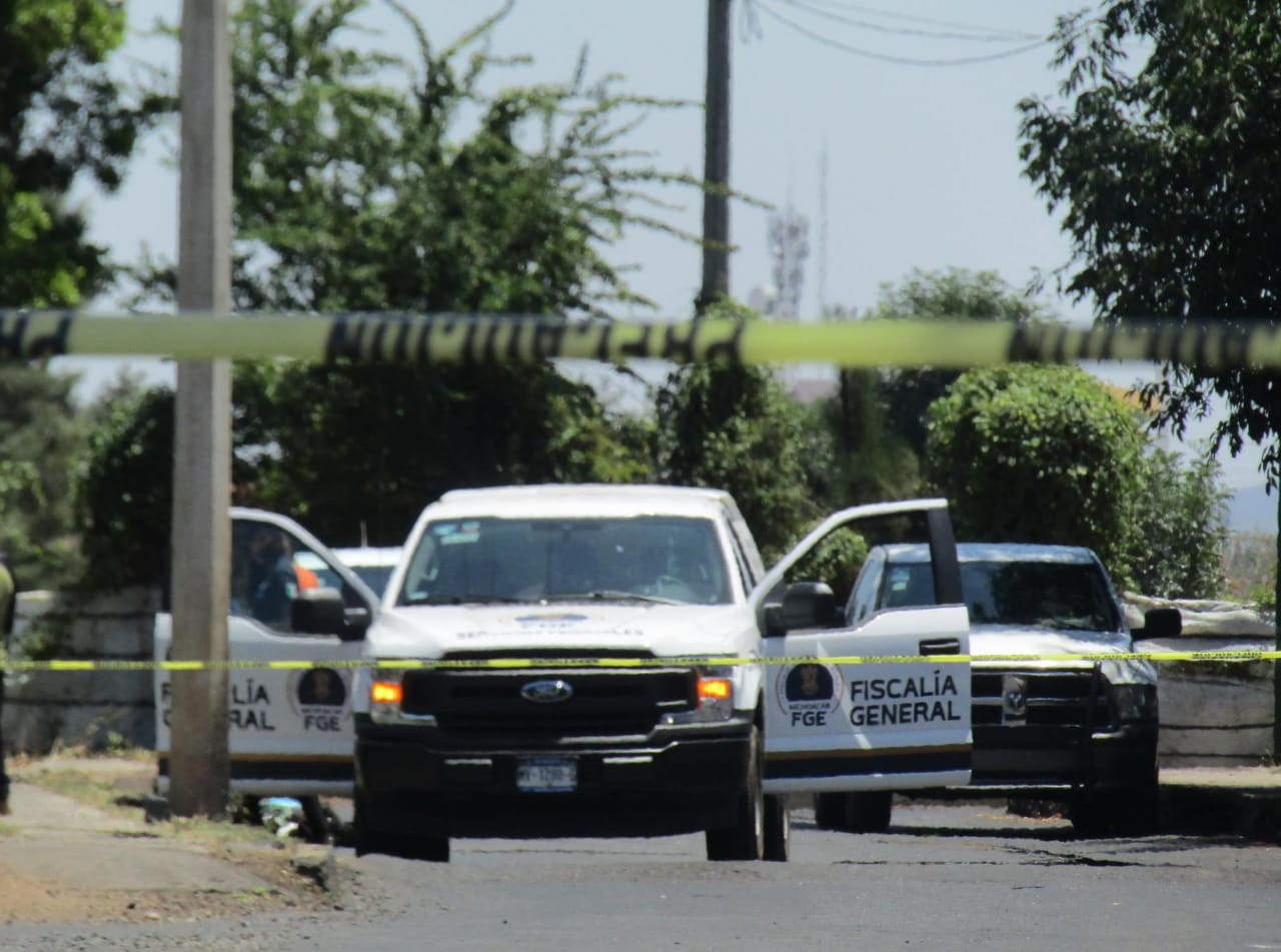 Civiles armados atacan a balazos al personal de la Fiscalía de Michoacán
