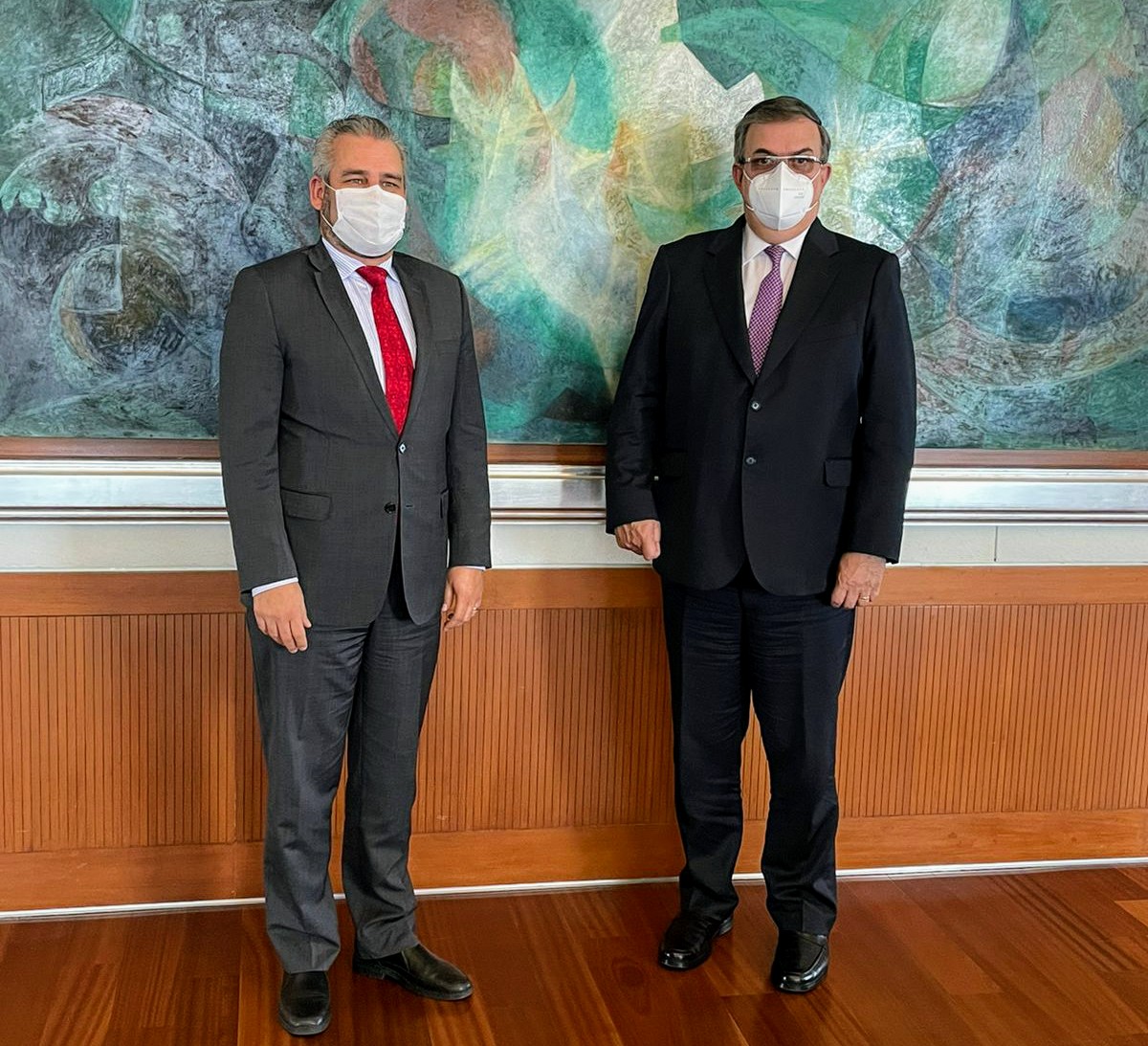 Bedolla y Ebrard acuerdan promover a Michoacán en el exterior