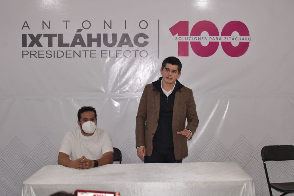 Toño Ixtláhuac, presentó la imagen institucional que tendrá la administración entrante.