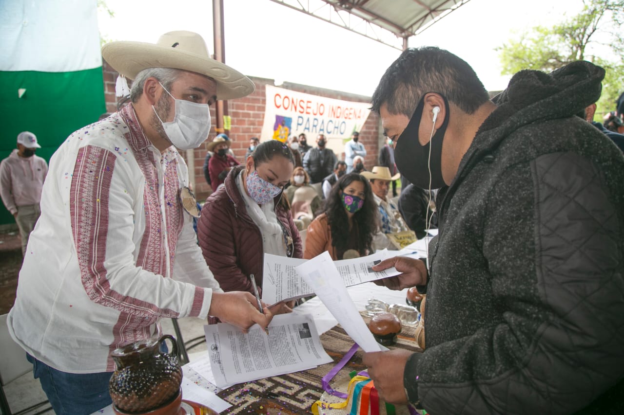 Bedolla reitera confianza en autogobiernos indígenas; «trabajaremos juntos», afirma.