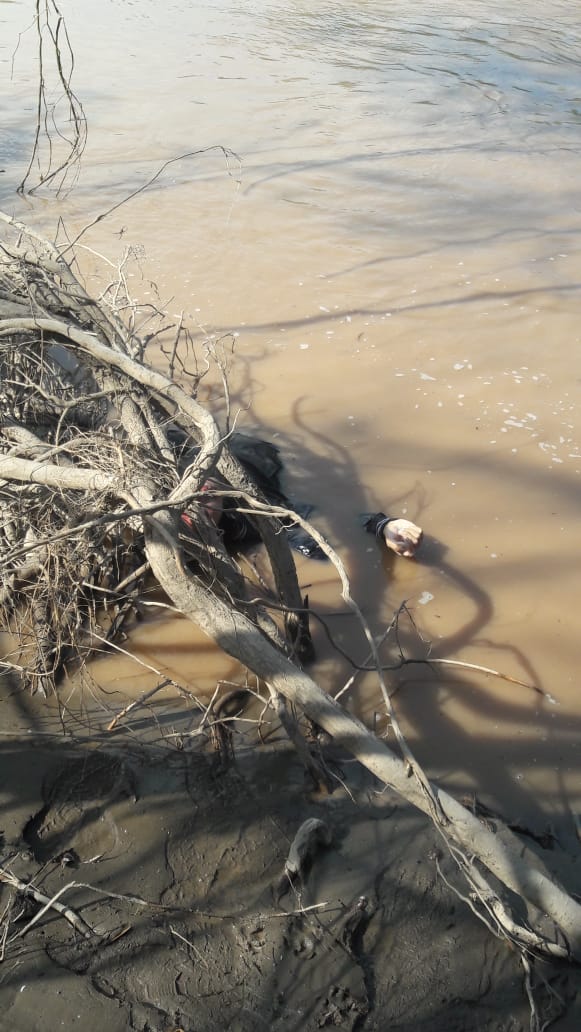 Un joven de 17 años murió al caer accidentalmente al Río Caracuaro