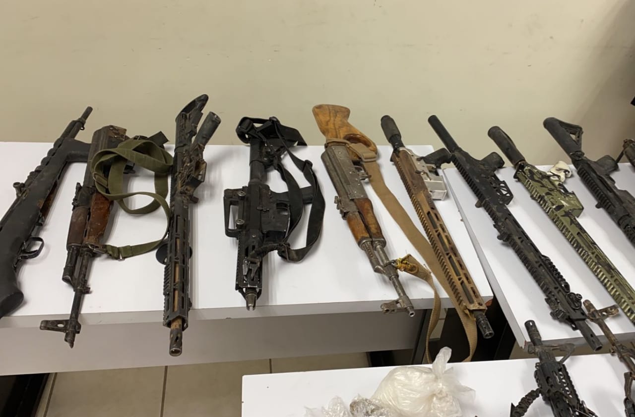 FGR ASEGURA ARMAMENTO TRAS CATEO EJECUTADO EN SONORA