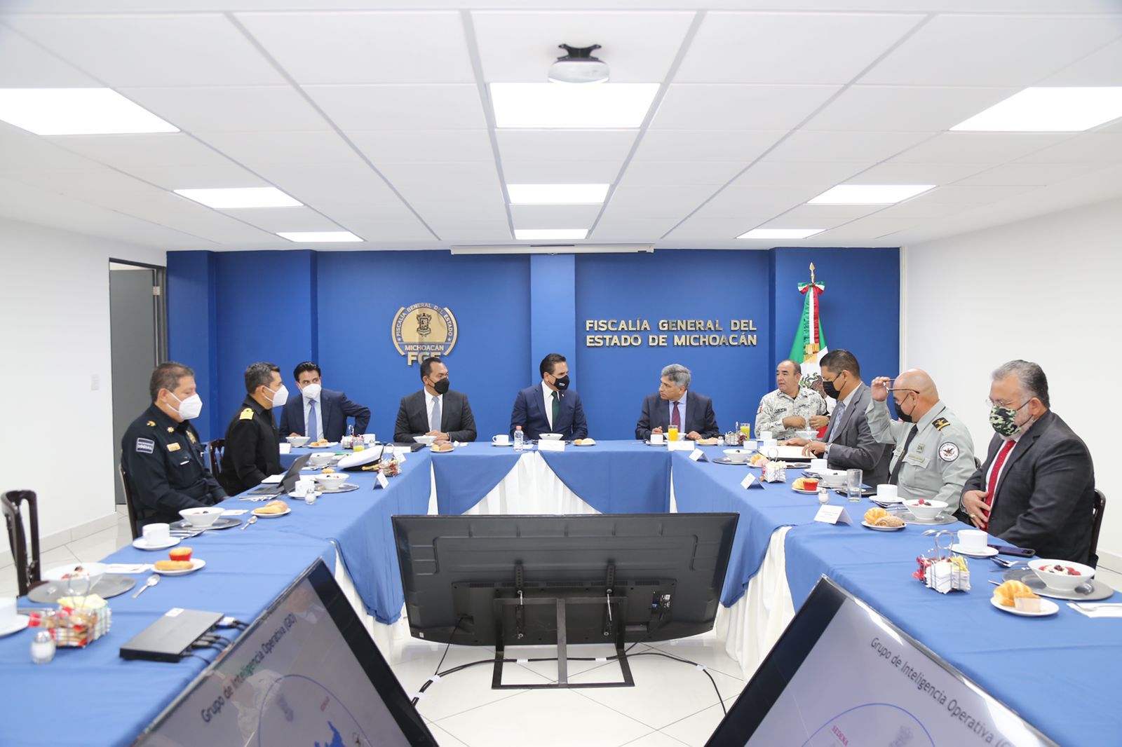 Trabajan para reestablecer luz, telefonía y tránsito en Aguililla, Tepalcatepec y Coalcomán: Silvano