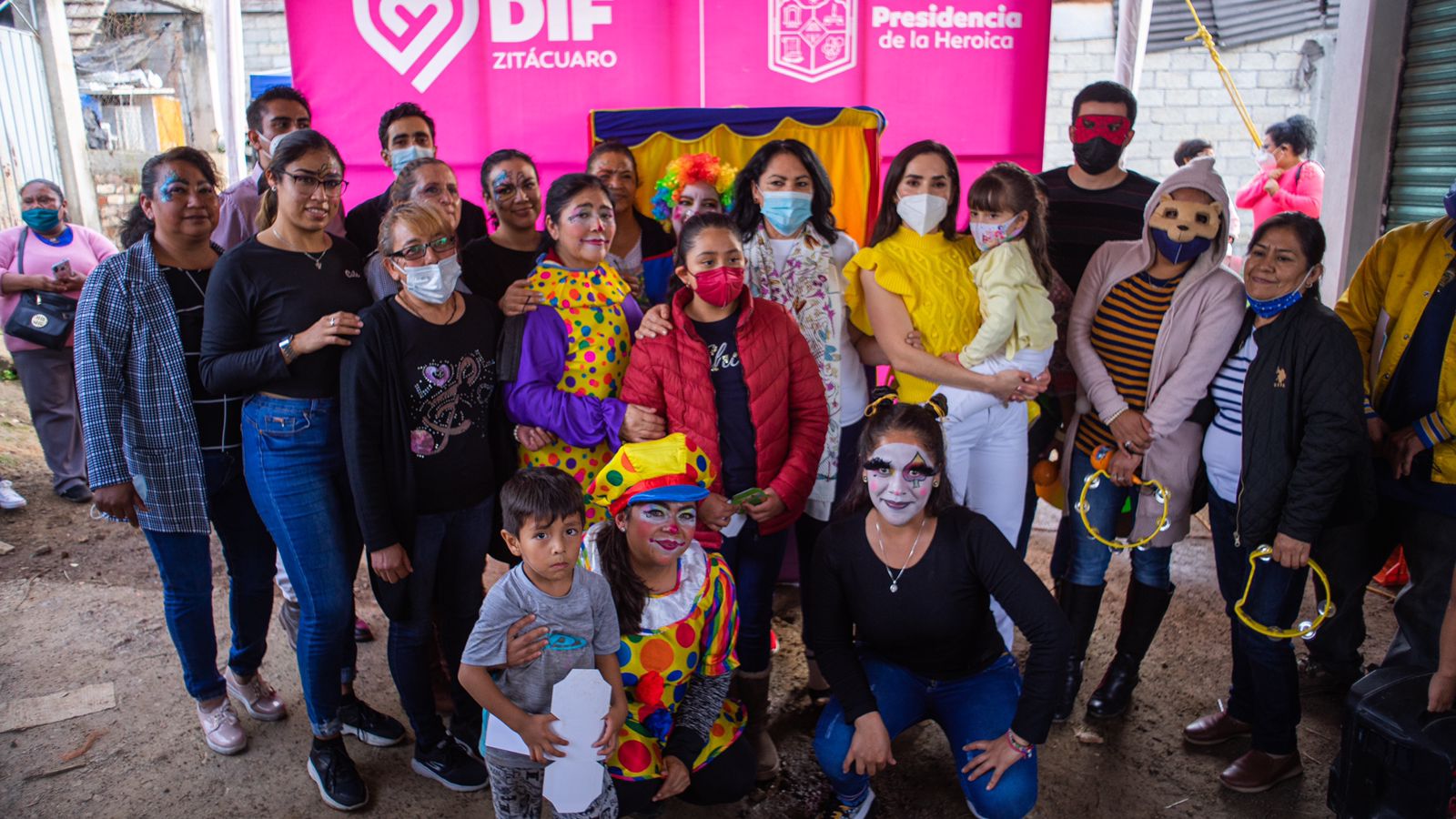 Lleva DIF municipal, obra de teatro contra el maltrato infantil, a la colonia Santa Fe