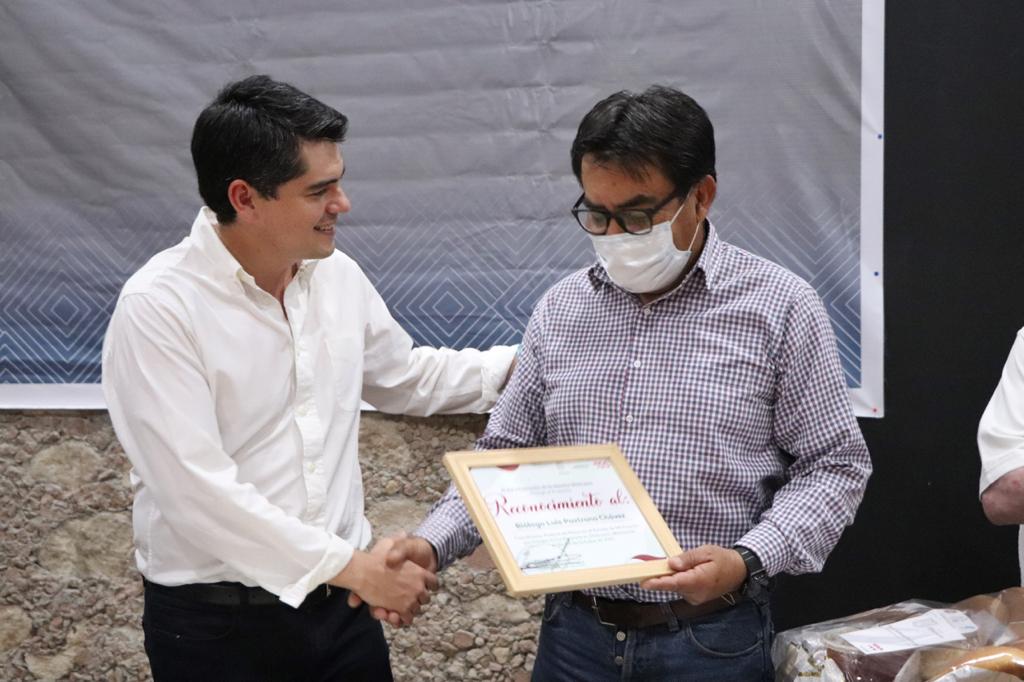 Anuncia Toño Ixtláhuac acciones contundentes para el fortalecimiento de la pesca en Zitácuaro