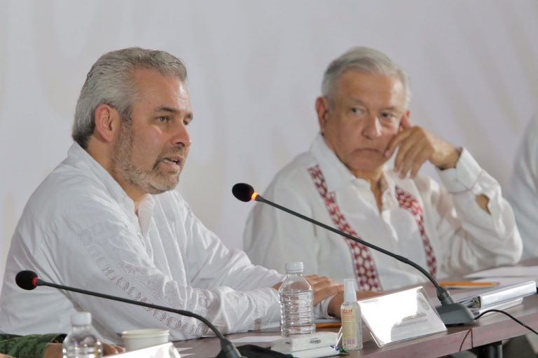 AMLO le cumplirá a Michoacán con federalización de nómina educativa: Bedolla.
