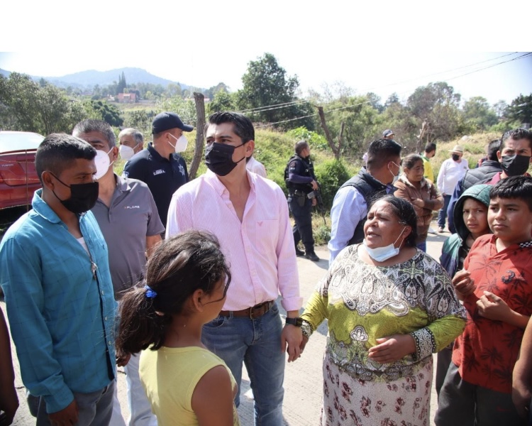 Antonio Ixtláhuac se reunió con vecinos de la colonia Lázaro Cárdenas
