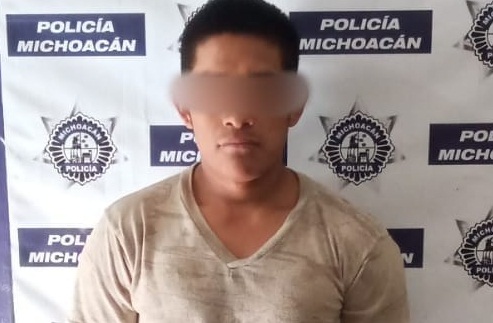 Detienen a sujeto por robo a transeúnte