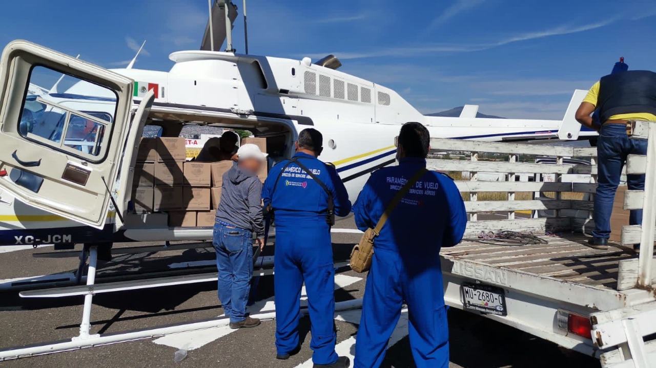 SSP realiza puente aéreo para llevar víveres a 2 comunidades afectadas por el huracán Rick.