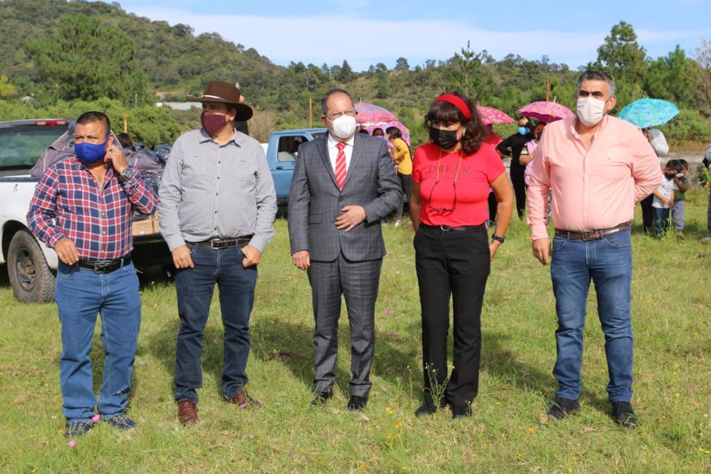 Alcalde José Luis Téllez Marín y regidores se reúnen con habitantes de la Ermita en San Matías