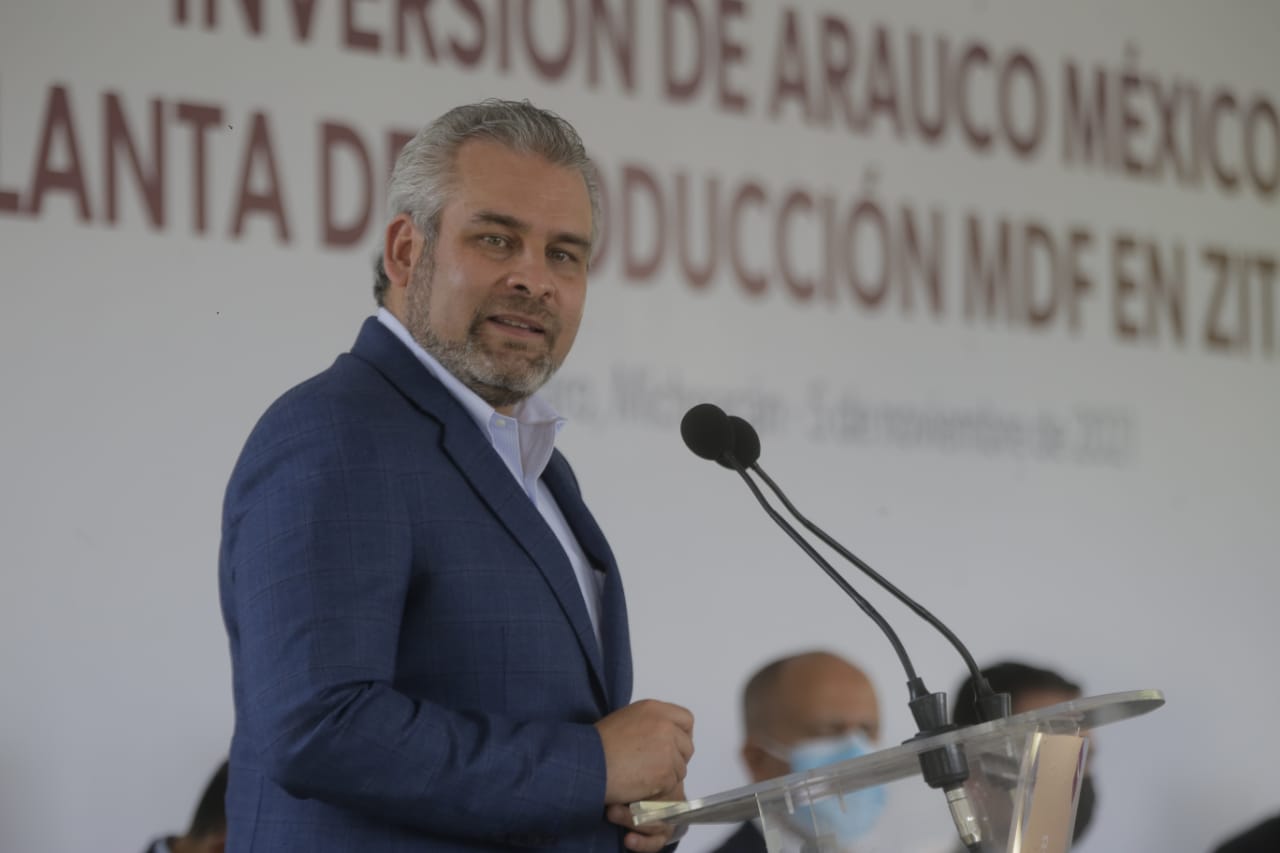 Anuncian Bedolla y Arauco proyecto de inversión de $4 mil mdp en Michoacán