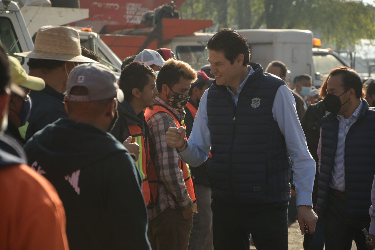 Alfonso Martínez pone en marcha Programa Integral de Reforzamiento de Bacheo