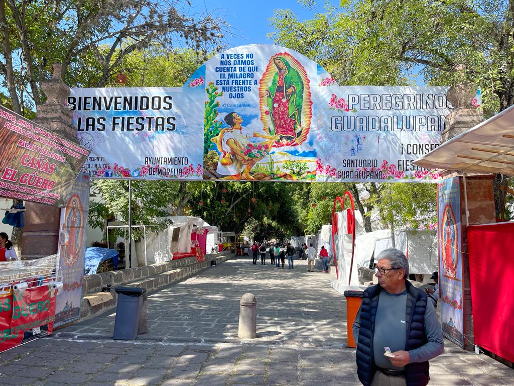 Todo listo para celebrar las Fiestas Guadalupanas; instalan 70% de locales.